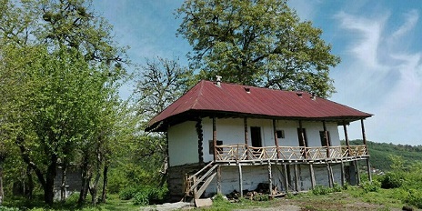 ایران‌شناسی: آلاشت؛ گشت‌وگذار در میان ابرها