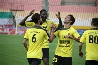 سپاهان 2 - تراکتورسازی 0 ؛ پرواز طلایی‌پوشان در نقش جهان