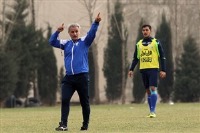 خرمگاه: اول باید ستاره‌ها را حفظ کنیم