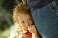 چطور کودک خجالتی را اجتماعی کنیم؟