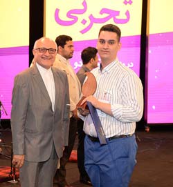 فیلم گفتگو با آرمان زینالی رتبه 9 تجربی کنکور 97