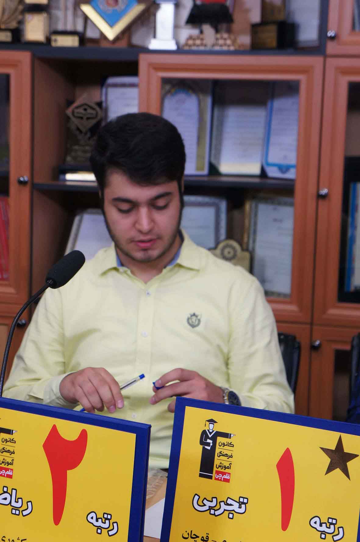 گفت‌وگوی کاظم قلم‌چی با سیدمحمدصادق کشاورزی، رتبه‌ی2ریاضی کشور