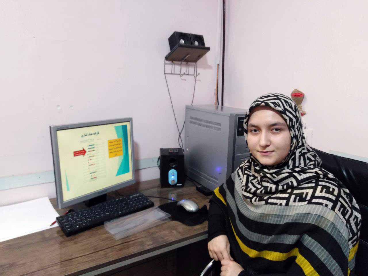 نازنین قاسمی، دانش‌آموز برتر انسانی در یک نگاه