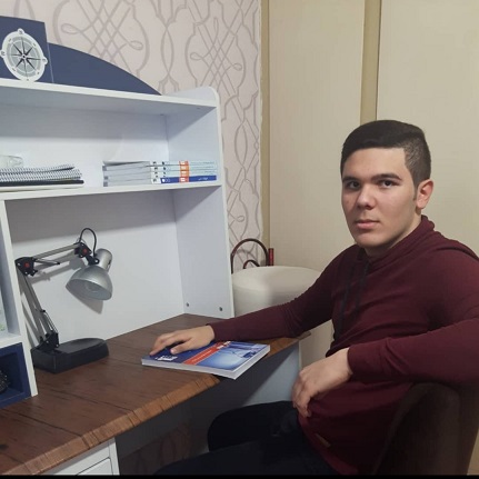 گفت‌وگو با حسین صوری، یازدهم تجربی از پارس‌آبادمغان