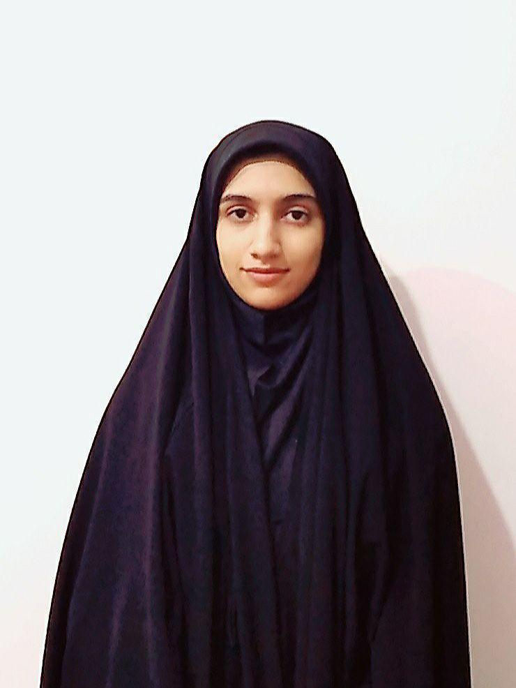 گفت‌وگو با رتبه 3 منطقه 3 کنکور انسانی 99: سارا رئوفی نیا