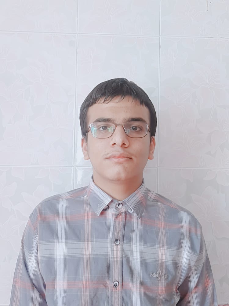 گفت‌وگوهای پرستو عسکری: علی خسروانی‌فر با میانگین تراز 7259