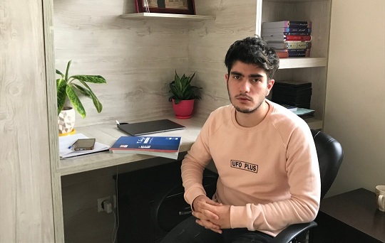 گفت و گوی حمید مینایی با قهرمان پیشرفت سید محمدرضا حسینی