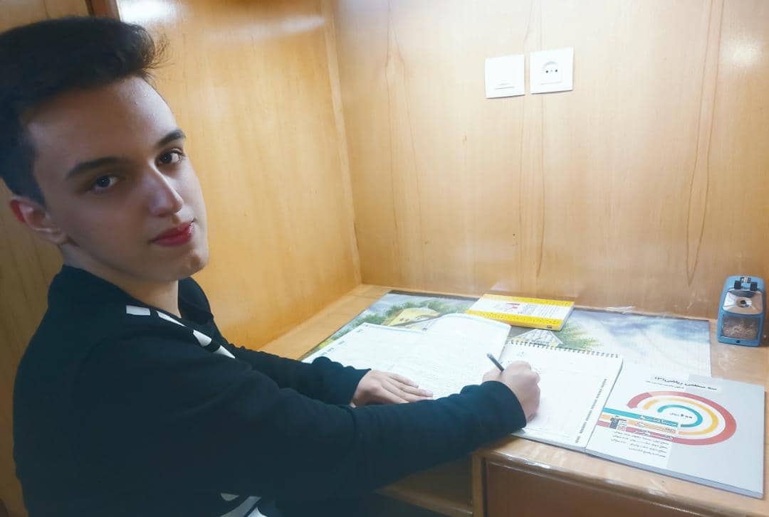 گفتگو با قهرمان پیوستگی نیمسال اول (تجربی) امیرحسین پورسینا