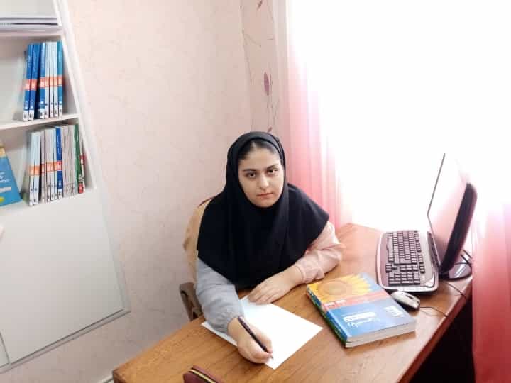 گفتگو باقهرمان پیوستگی نیمسال اول (تجربی) معصومه اکبری آذر