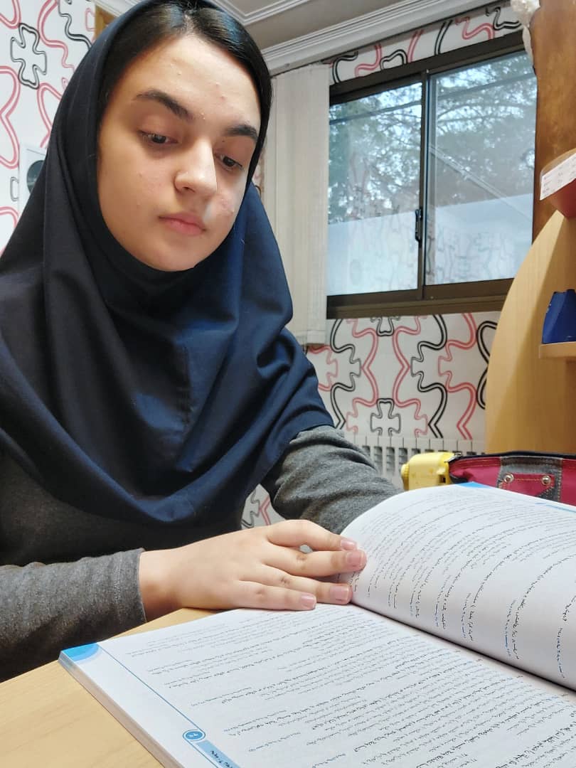 گفتگوی رضا گودرزی با قهرمان پیوستگی نیمسال اول نگین افشاری