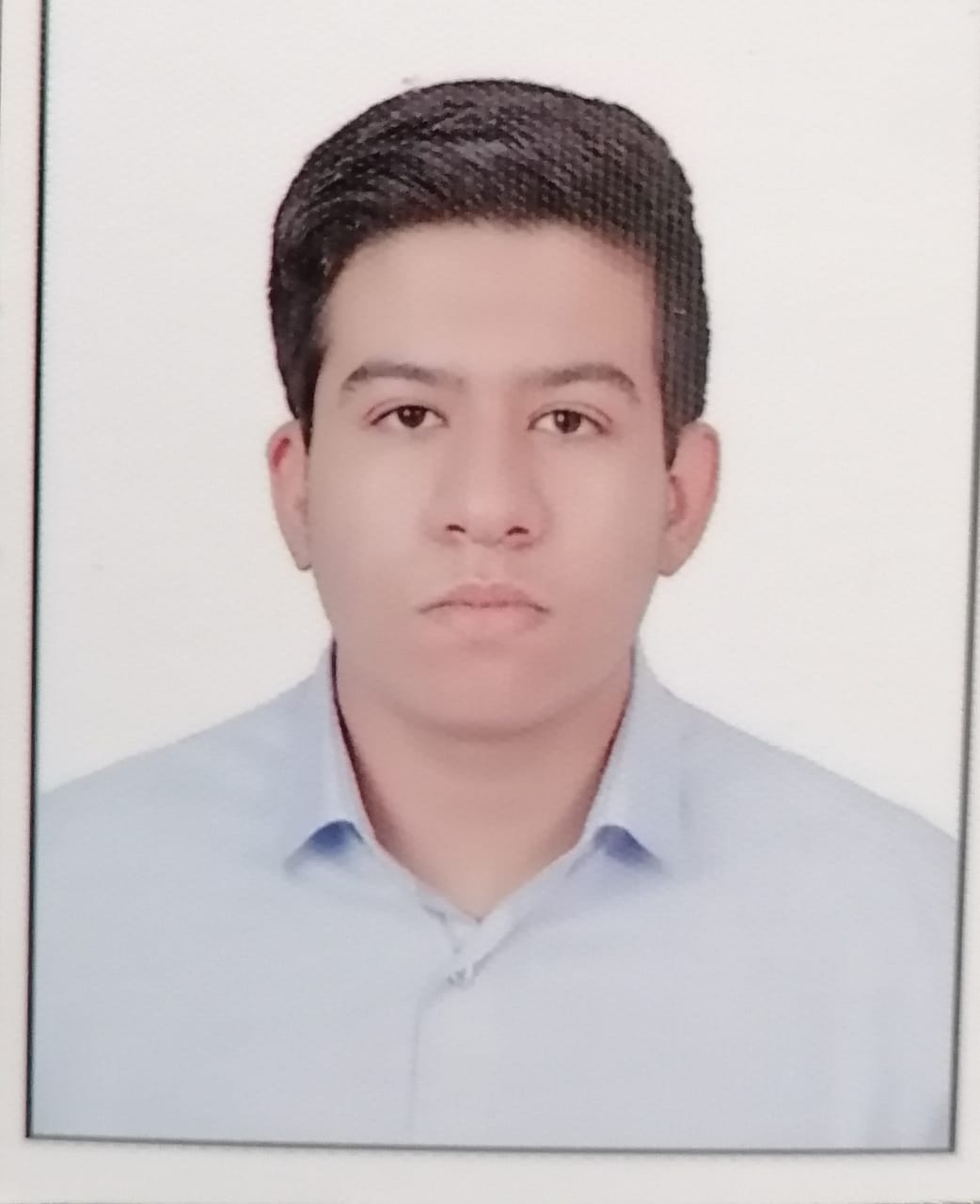 گفتگوبا قهرمان پیوستگی نیمسال اول (تجربی) امیرحسین رحمانی