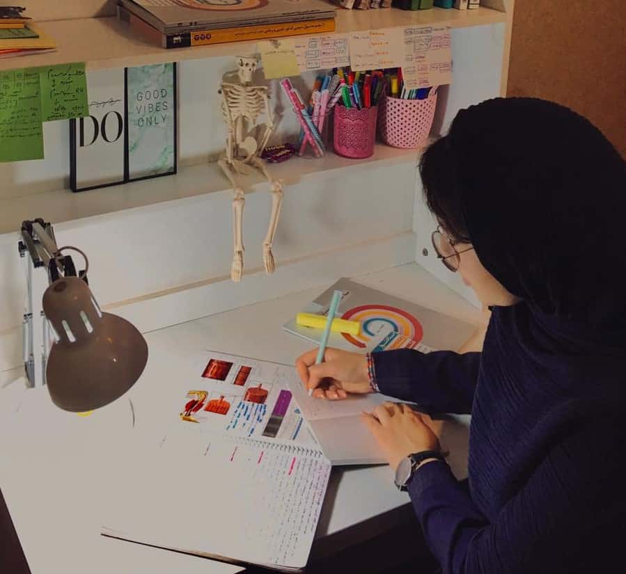 گفتگوالهام حاجی محمدی باقهرمان پیوستگی نیم سال اول یلدا بهرامی