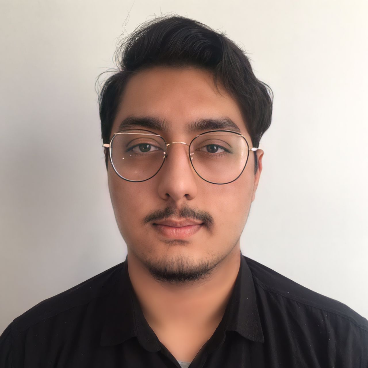 گفت و گوی فاضل مهرآئین با قهرمان پیوستگی محمدامین آقابزرگی