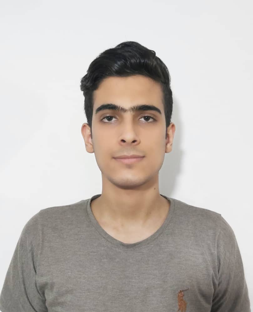 گفتگو با قهرمان پیوستگی نیمسال اول (تجربی) سینا محمودیان