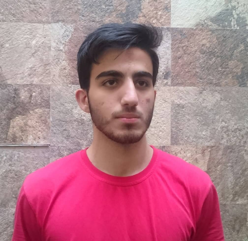 گفتگوبا قهرمان پیوستگی نیمسال اول (ریاضی) محمد صدرا یگانه فعال