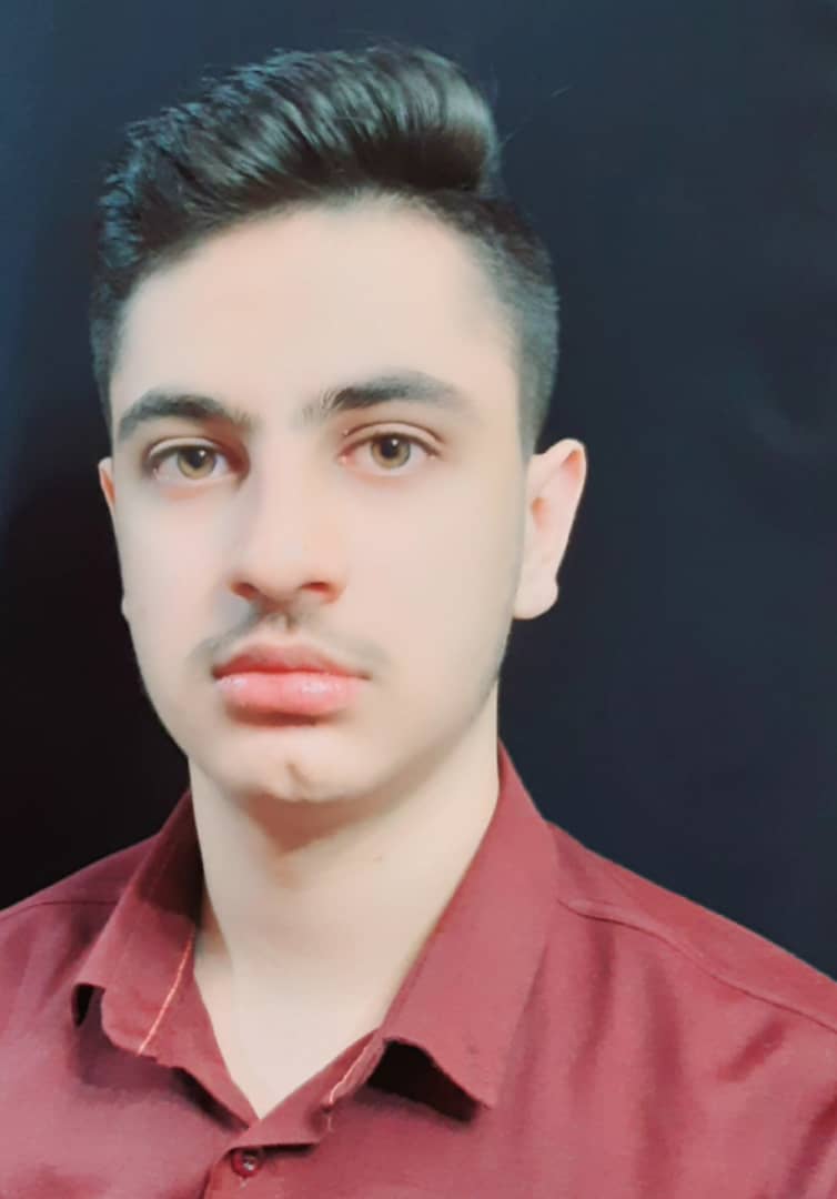 گفتگوبا قهرمان پیوستگی نیمسال اول(انسانی) امیرحسین الهامی تبار