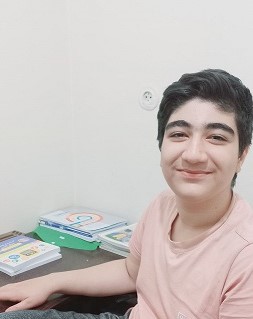 محمد دالوند: کتاب خود آموز در دوران امتحانات به من کمک کرد