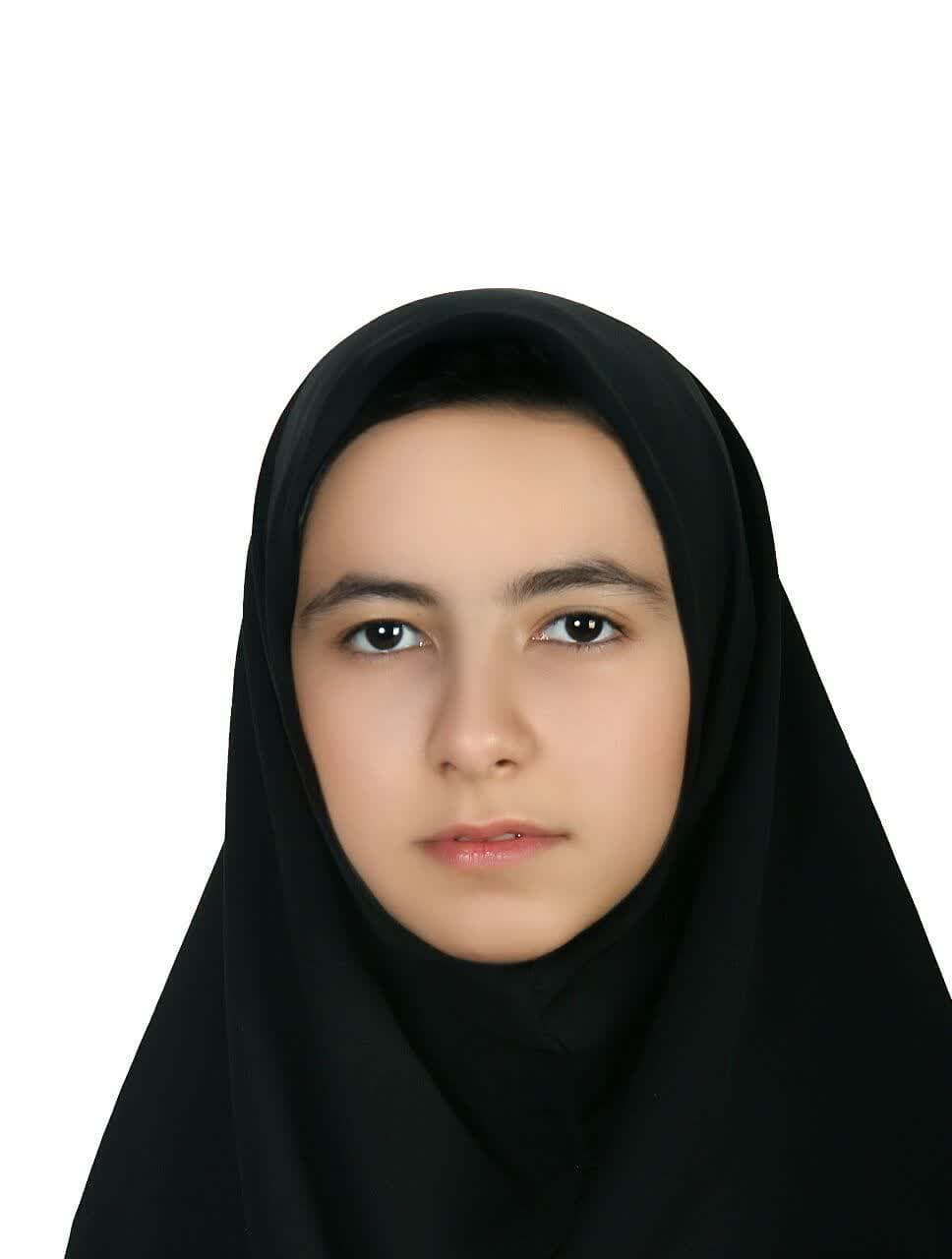 گفت و گو با مریم قنبری بروجنی؛ دانش‌آموز برتر