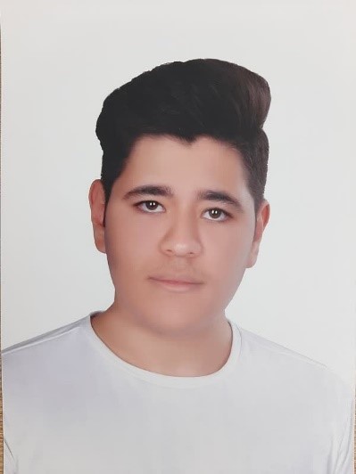 روش مطالعه امیرحسین قلیزاده در دروس اقتصاد و علوم و فنون ادبی