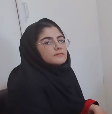 مرضیه محمدی رتبه 9 منطقه 2 رشته انسانی از زاهدان