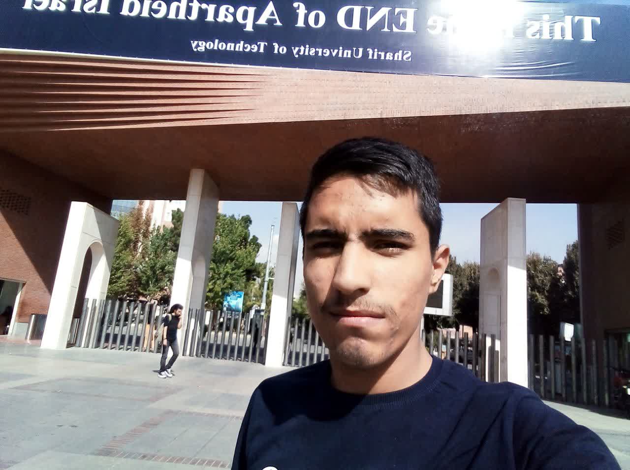 گفتگو با محمد رضا کاظمی؛ رتبه 26 کنکور 1402-قبولی مکانیک شریف