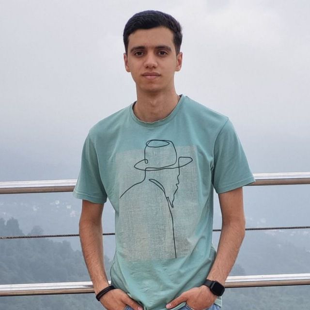 گفت‌وگوی حمید آقالوئی با عرفان پیروزی‌نسب؛از 22000 تا پزشکی دزفول