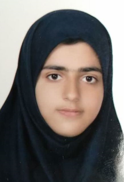 نازنین وطنی رتبه 66 انسانی: 2 تصمیم در سال کنکور باعث موفقیتم شد