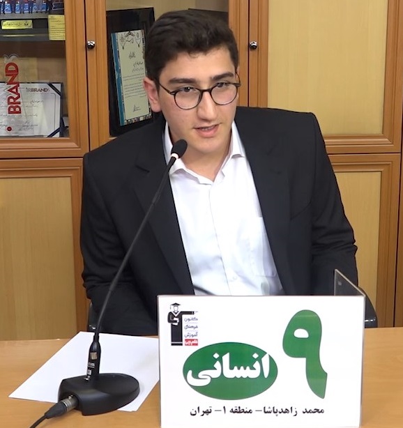 گفت‌وگوی کوتاه کاظم قلم‌چی با محمد زاهدپارسا رتبه 9انسانی منطقه 1