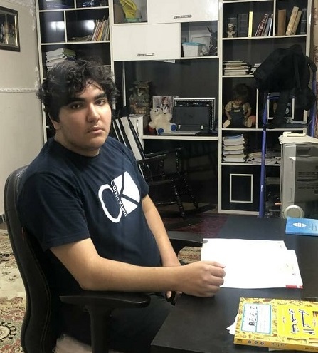 گفتگو با کمیل رضایی ؛قهرمان پیوستگی دوازدهم تجربی