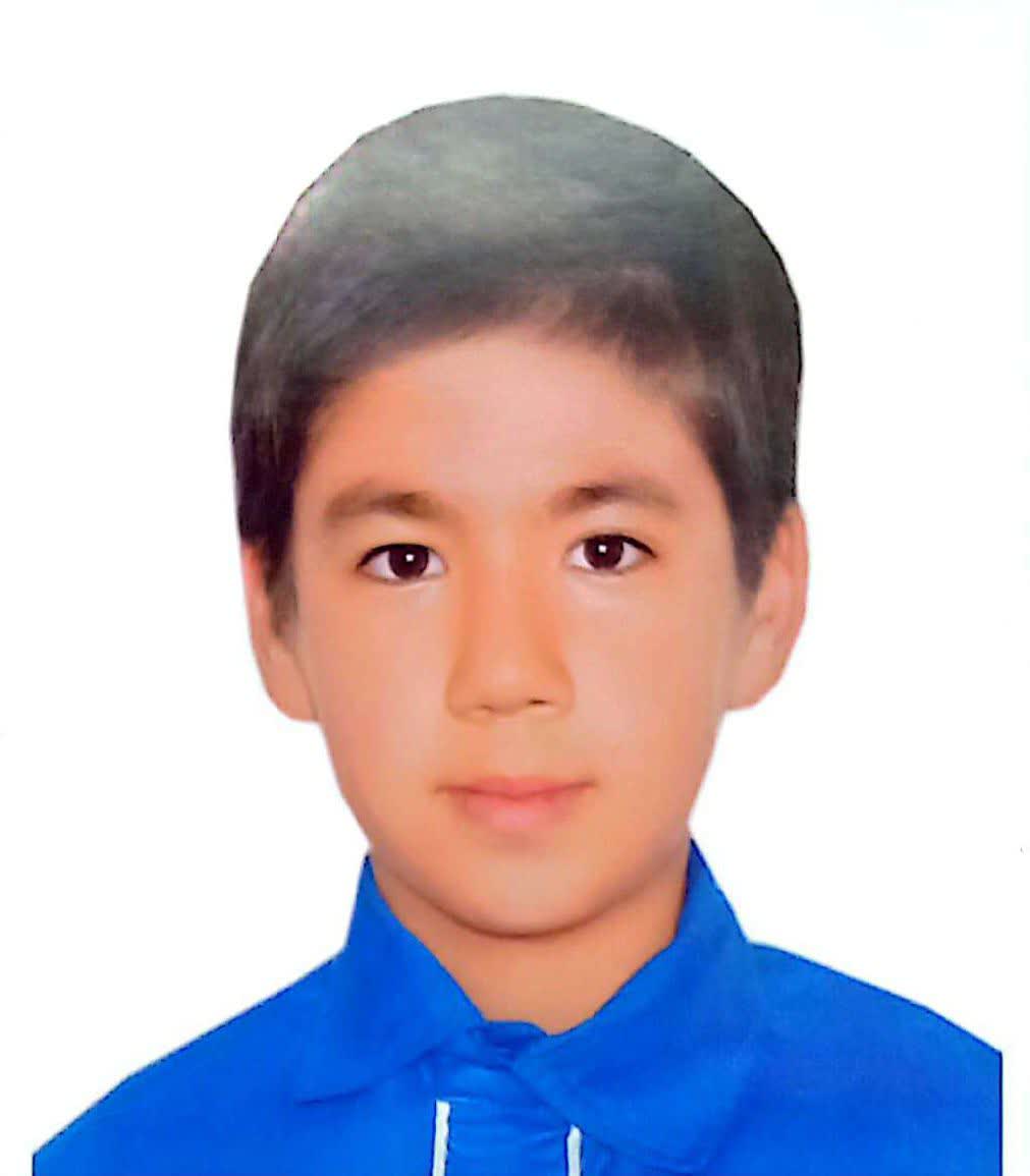 گفت و گو با علیرضا ناصری ؛ هم کار می کند هم درس می خواند