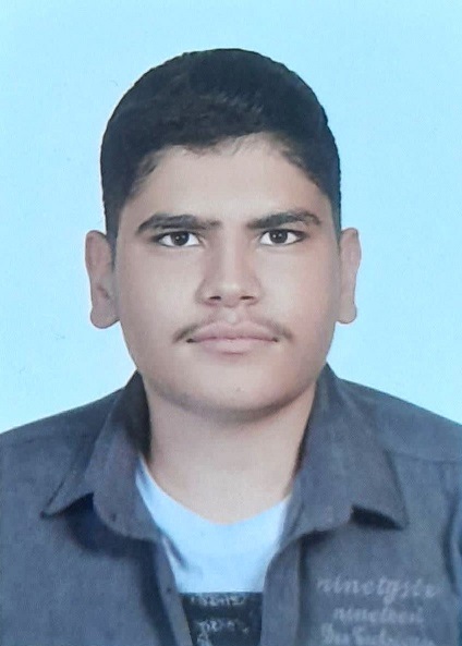 گفت و گو با امیر محمد زیلابی؛ دانش آموز برتر دوازدهم از اصفهان