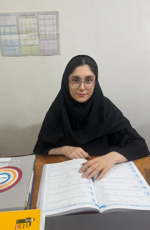 گفت وگو با مائده خواجه ؛ قهرمان پیوستگی دوازدهم تجربی