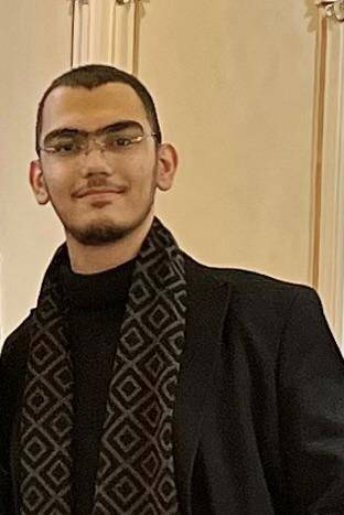 گفت و گو با سینا رستم نژاد، کارنامه‌ها سبب فراشناخت بهتر