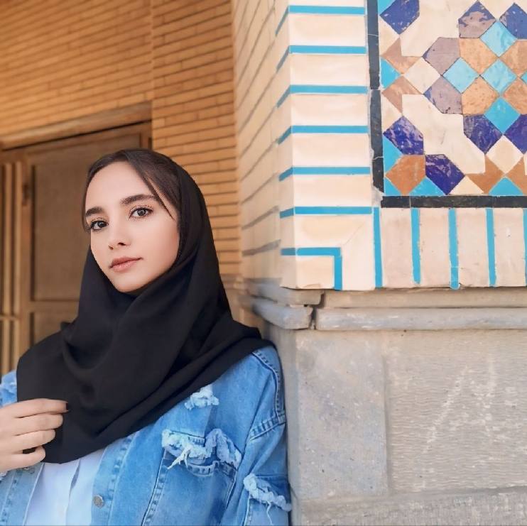 گفت و گو با آیدا آقازاده؛قهرمان پیوستگی رشته ریاضی علوم کامپیوتر