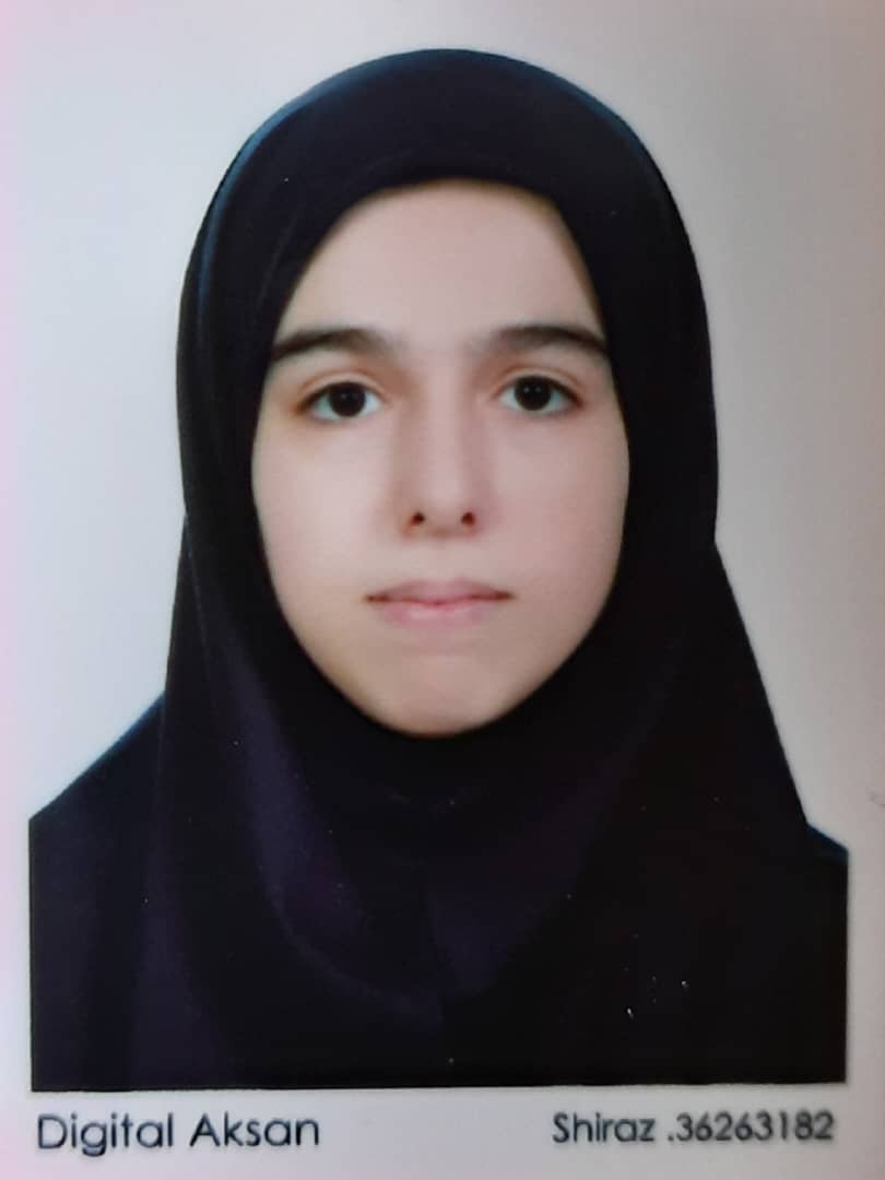 گفت وگو با ثمین میرهادی؛عضو باشگاه پانصدتایی‌ها از شیراز