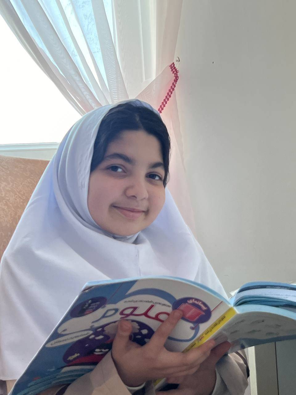 گفت و گو با آیشین محمدزاده، پایه ششم قبولی تیزهوشان از اردبیل