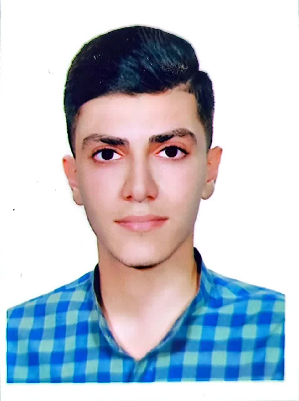 گفتگو با محمدحسین داروفروش ؛ رتبه 557 کنکور1402