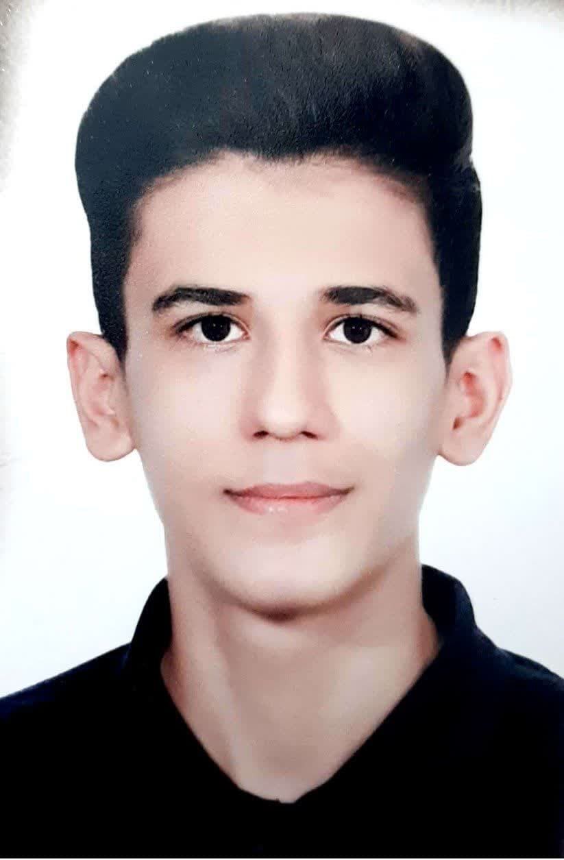 امیررضا طایفه خانی رتبه8 منطقه 3کنکور ریاضی 1403(2 سال،40 آزمون)