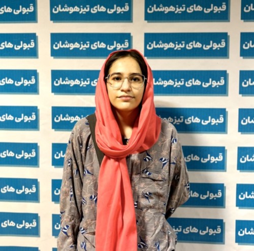گفت و گو با نگار احمدی قبولی تیزهوشان پایه هفتم