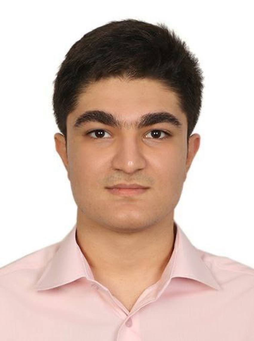 آرشام سنگ تراشان رتبه 9 منطقه 1 کنکور تجربی 1403 (2سال، 58آزمون)