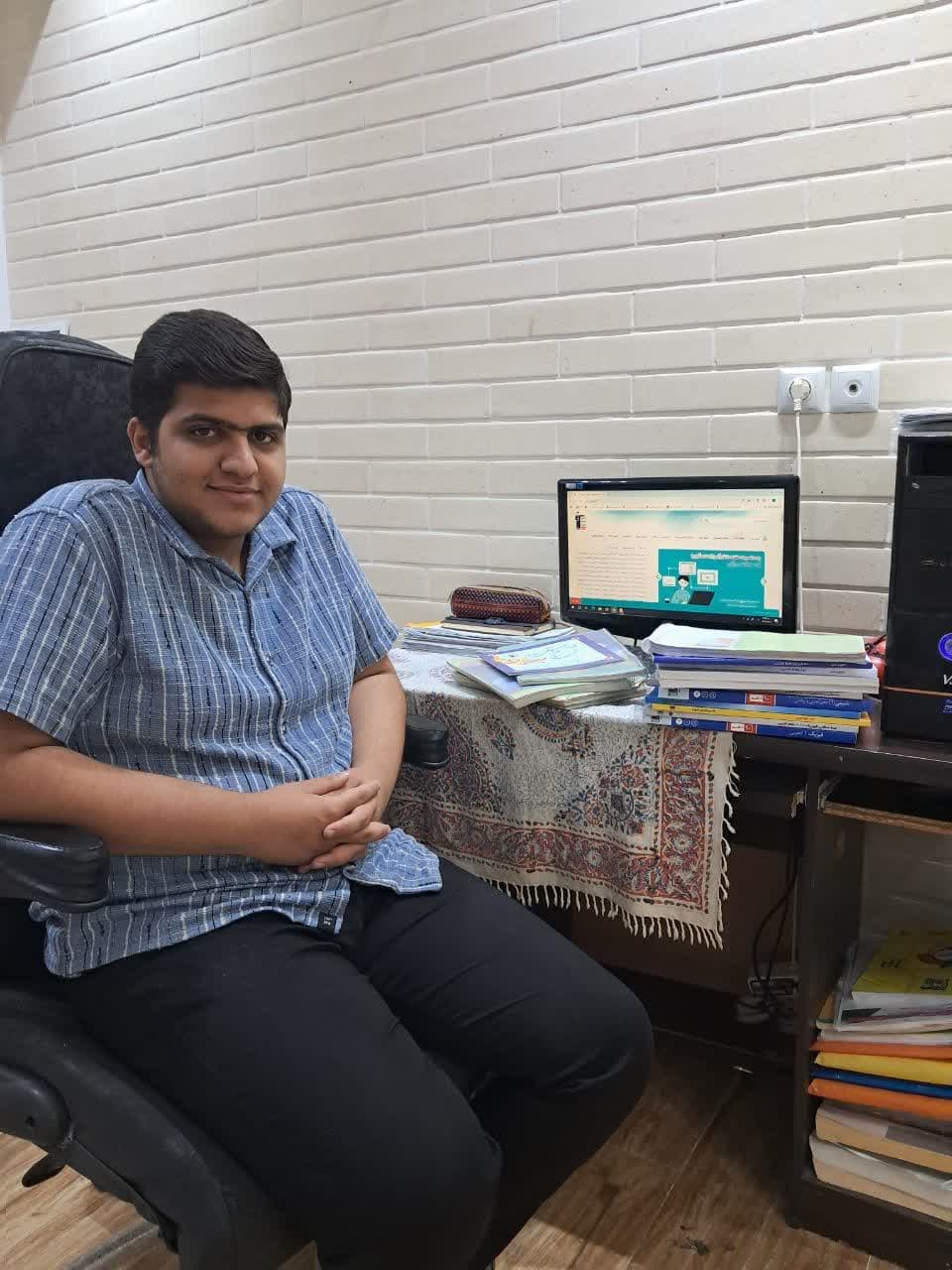 رضا محیط رتبه 4 منطقه 3 کنکور تجربی 1404 (4 سال، 76 آزمون)