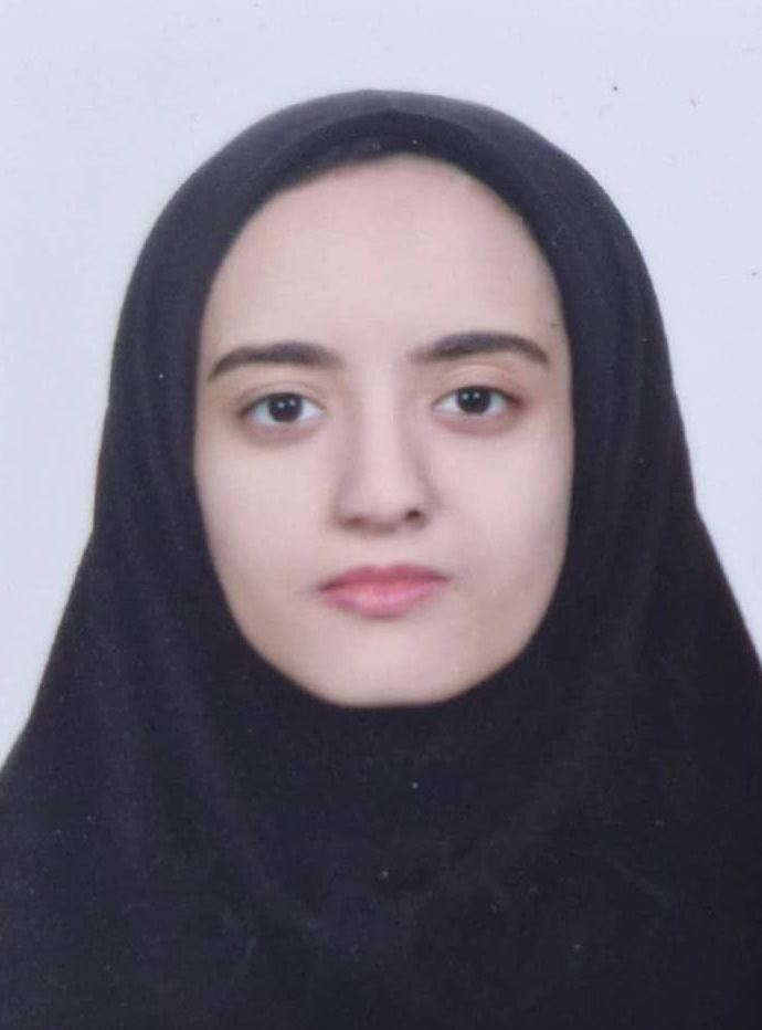 گفت و گو با وانیا کیانی پور؛ رتبه‌ی 150کنکور تجربی1403 از شیراز