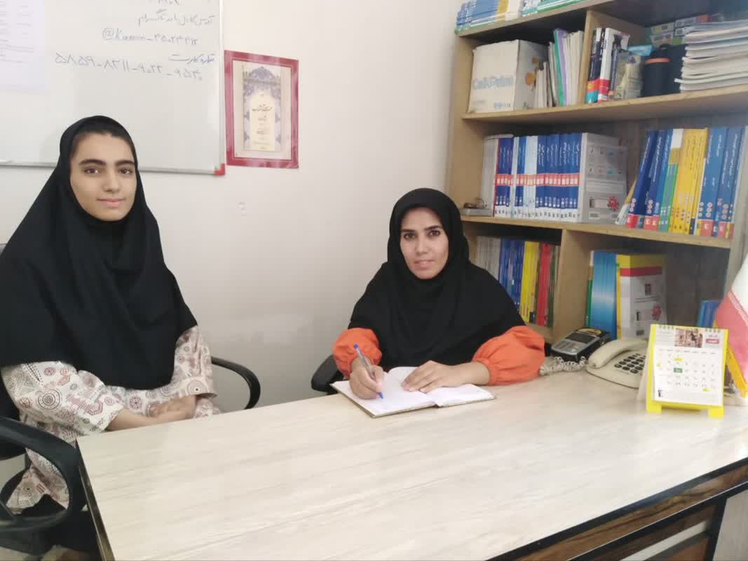 گفت وگو با   پریسا عزتی  قهرمان پیوستگی