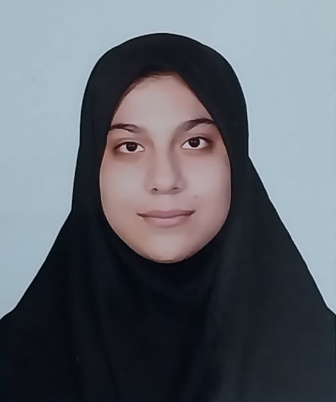 گفت و گو با آیناز حمزه ؛ عضو باشگاه پانصد تایی‌ها دوازدهم انسانی