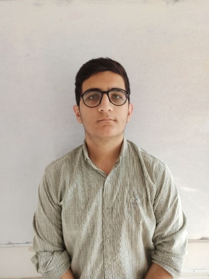 قهرمان پیوستگی: گفتگو با ابوالفضل حسین پور پایه دهم کامپیوتر