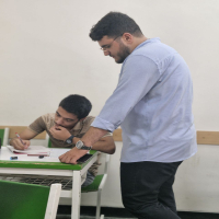 محمدامین آزادی قهرمان پیوستگی دوازدهم ریاضی