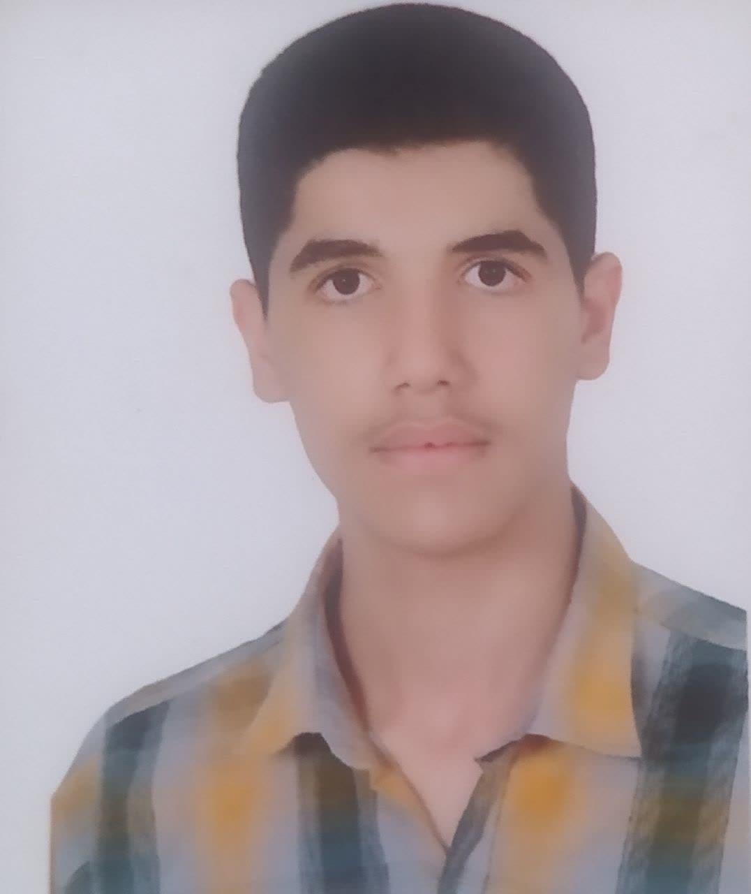 گفت و گو با امیرعباس افشاری ، عضو باشگاه پانصد تایی