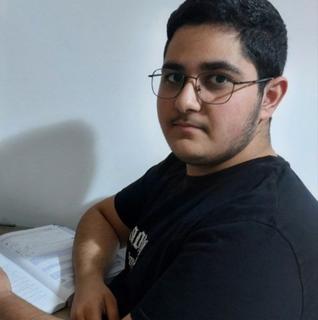 گفت و گو با امیر علی برزن باشگاه پانصد تایی‌ها دوازدهم ریاضی آمل