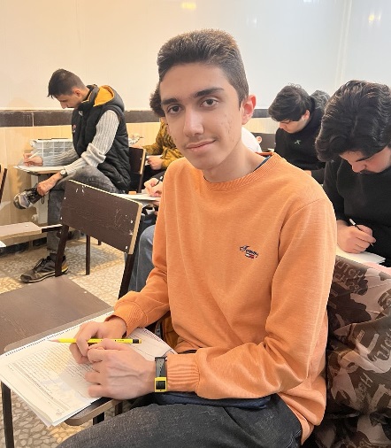 گفت و گو با دانش آموزبرتر قهرمان پیشرفت و باشگاه هزار تایی