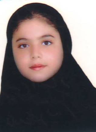 گفت و گو با عضو باشگاه هفتصد تایی :  دنیا کریمی پایه نهم